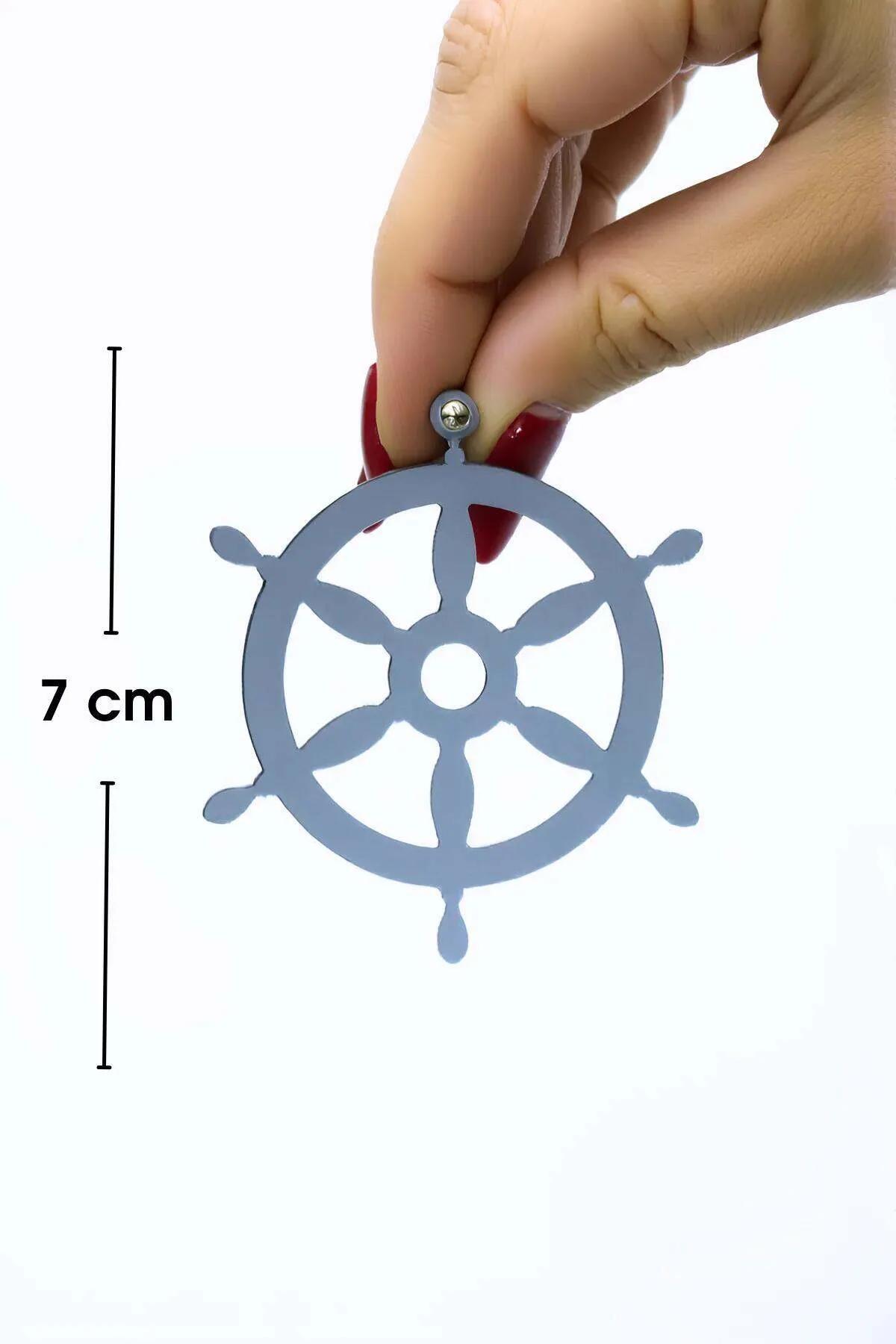Yaklaşık 5 cm çapında 6 kollu düz kesim panel gösteren reflektör gemi dümen tekerleği küpenin yakın çekimi