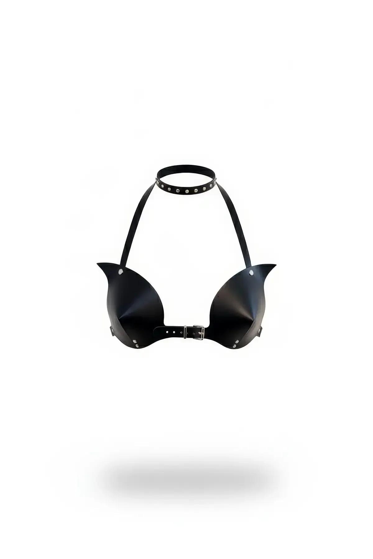 Entegre zımbalı çoker halter askılı gümüş kubbe zimbaları ve sivri kap detaylı siyah mat suni deri zımbalı kap harness sütyen