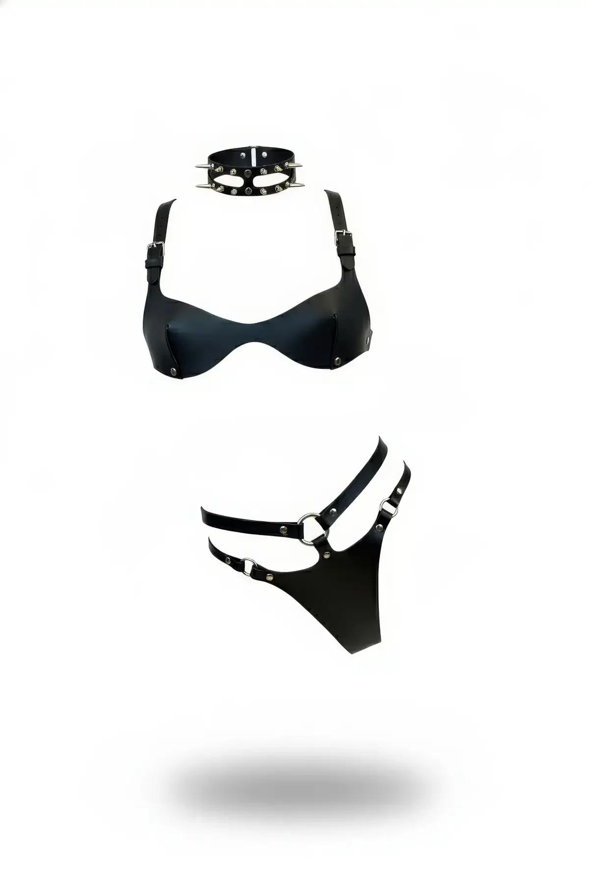 Siyah zımbalı suni deri bralette ve tanga harness seti, dikenli çoker ve gümüş O-halka