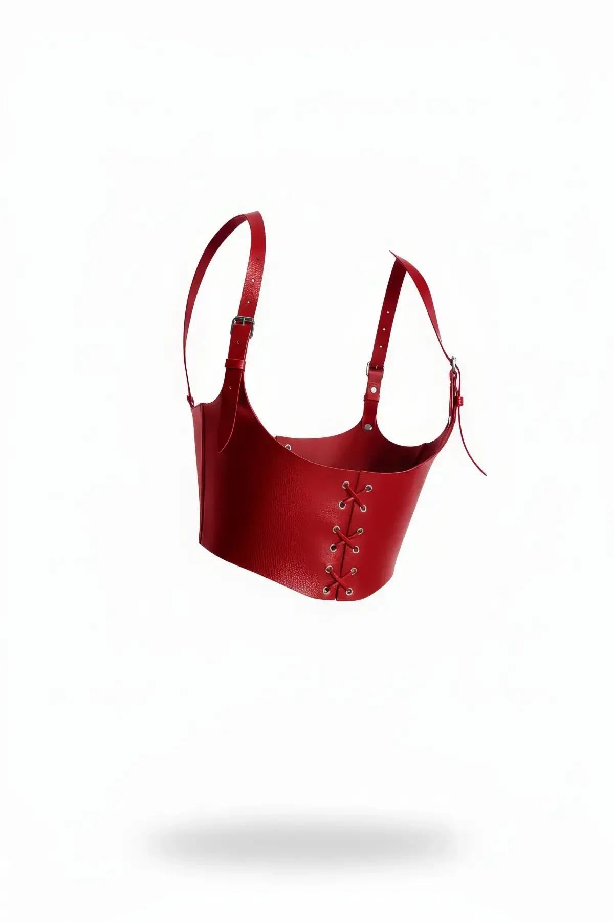 gümüş rondelalı bağcıklı ön ve ayarlanabilir omuz askılı kırmızı suni deri underbust harness üst