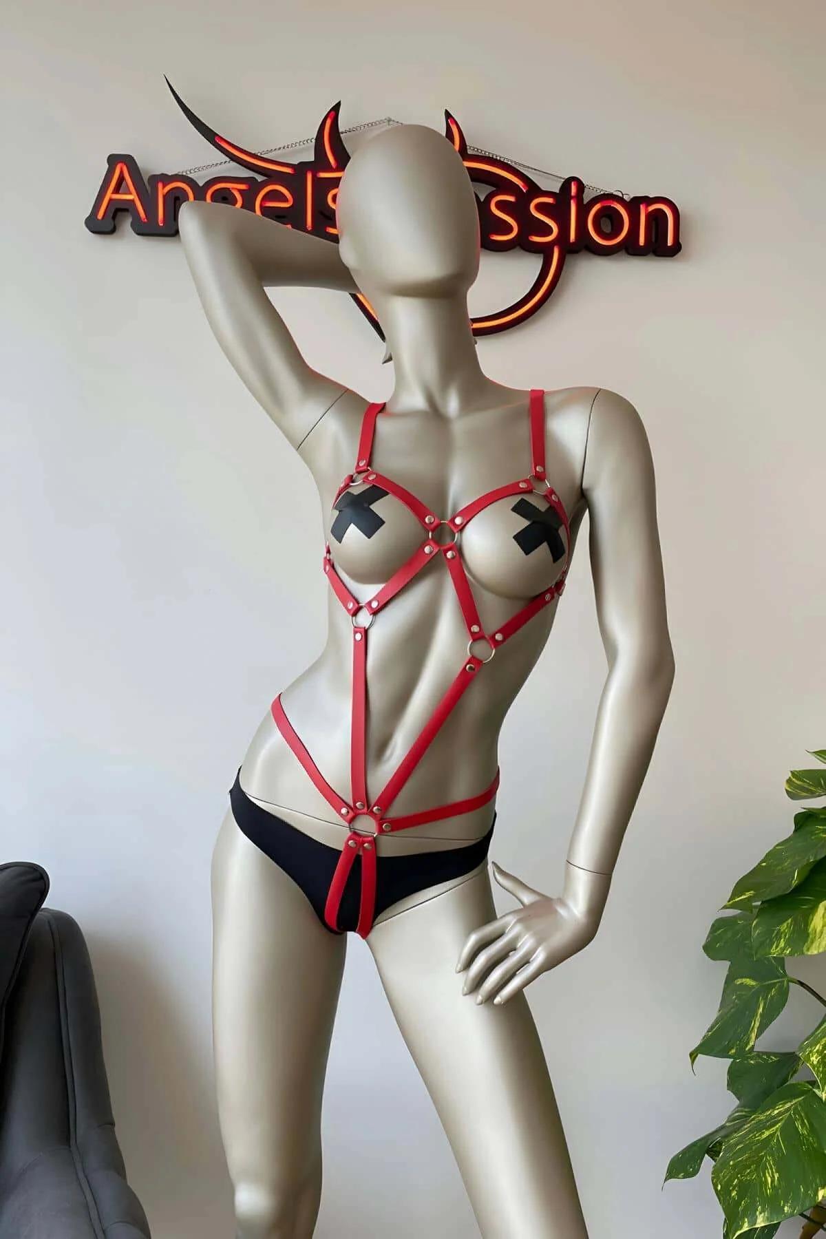 gümüş ton ayarlanabilir askılı kırmızı vücut harness arka toka kapama moda iç çamaşırı