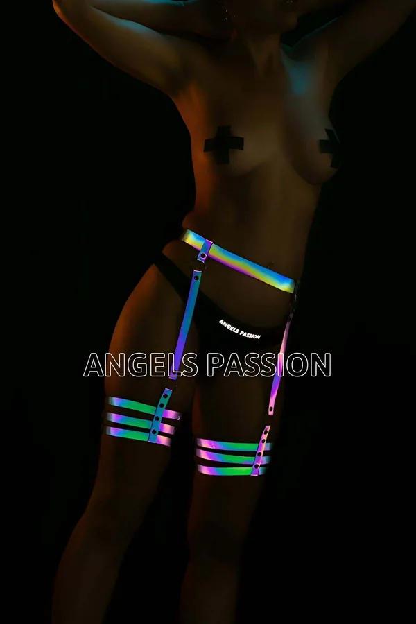 Üçlü bantlı uyluk kafesi ve ayarlanabilir çıtçıt kapamalarla holografik gökkuşağı reflektör bel ve uyluk harness seti