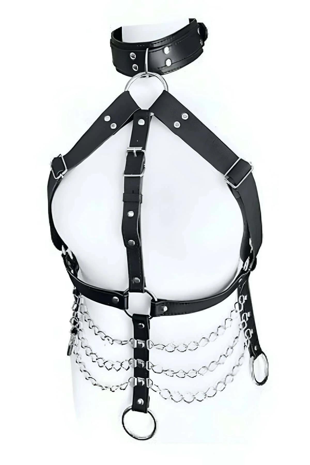 entegre boyunluk ve göğüs askılı siyah suni deri harness yan açıdan giyimde
