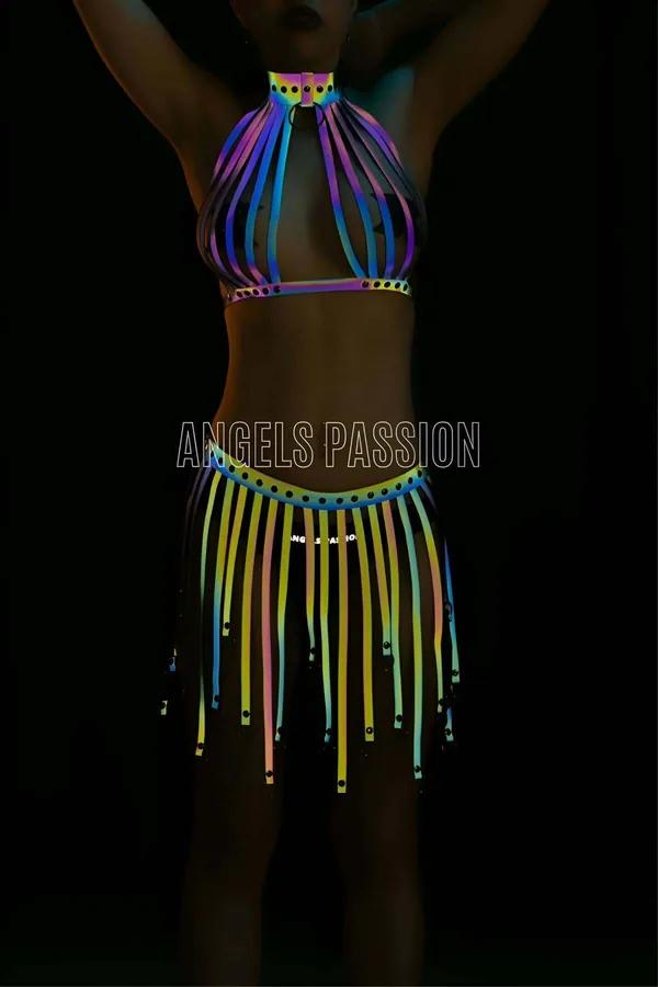 UV kara ışık altında perçin donanımıyla neon gökkuşağı parlayan çok renkli reflektör halter üst ve saçak etek seti