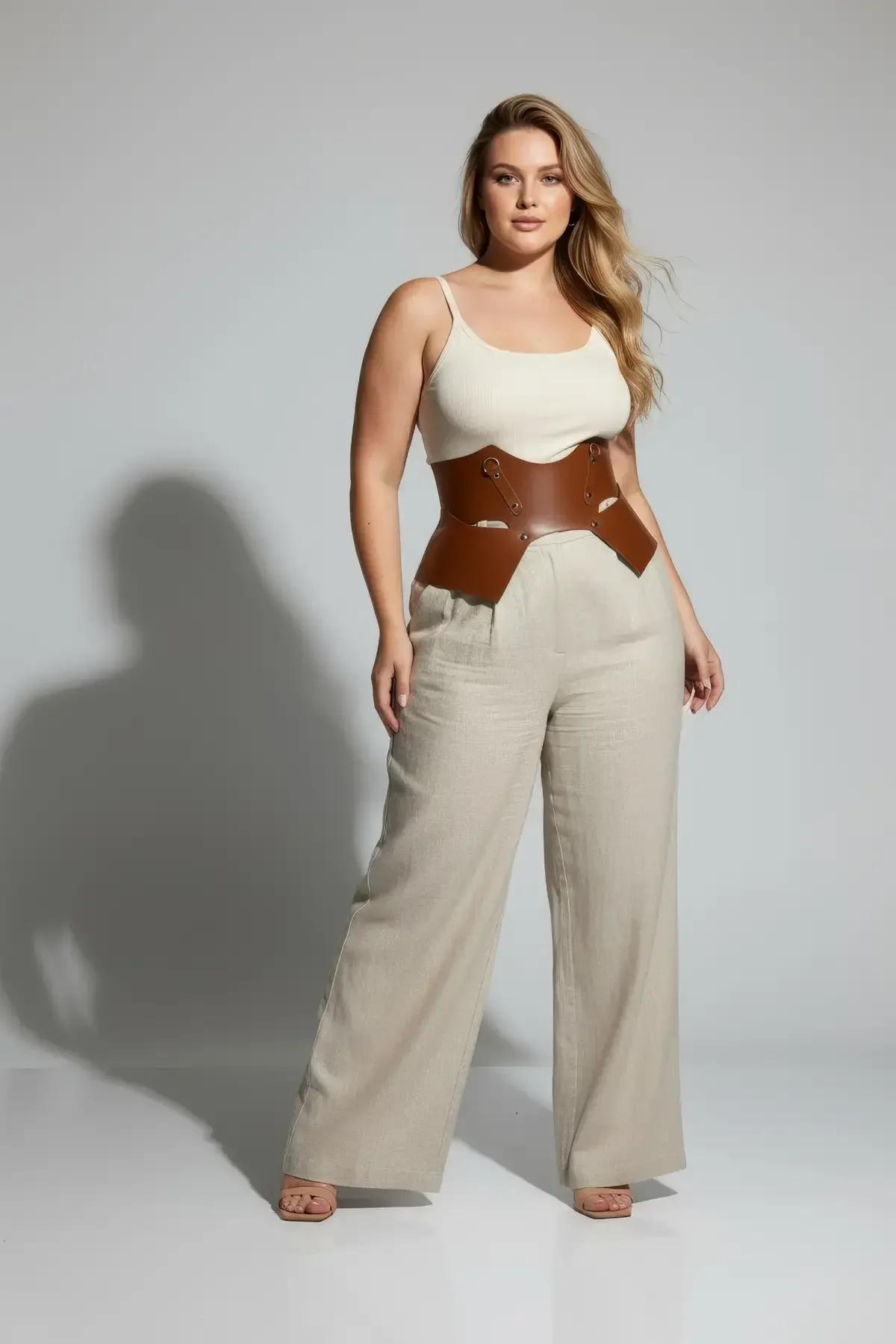 konjak suni deri temiz yapısal bant silueti gösteren kalça panelleri çıkarılmış underbust bel kemeri harness