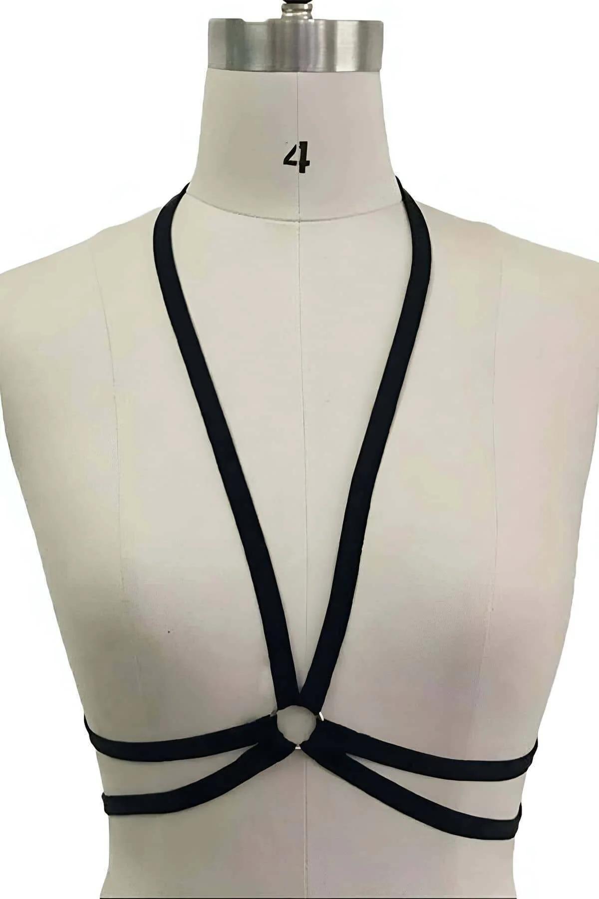 Siyah çok şeritli elastik bralette ön görünüm gümüş metal O-ring detayı