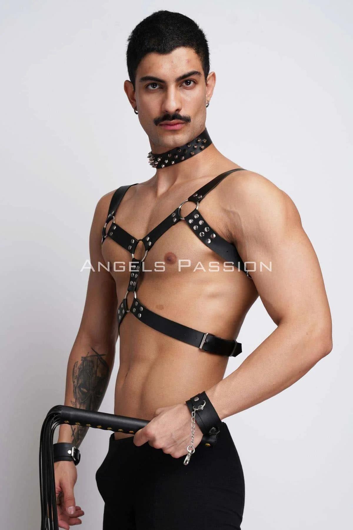 Kırbaç ve Çivili Choker Detaylı Erkek Fantazi Giyim, Deri Erkek Harness Takım - APFTM102