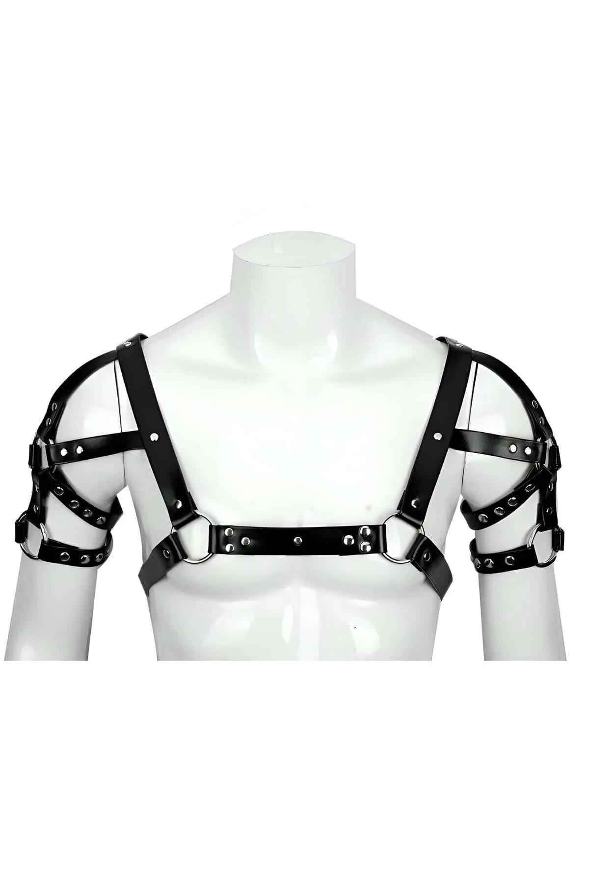 Mankende ayarlanabilir kol manşet askıları ve gümüş O-halka donanımlı siyah suni deri vücut harness